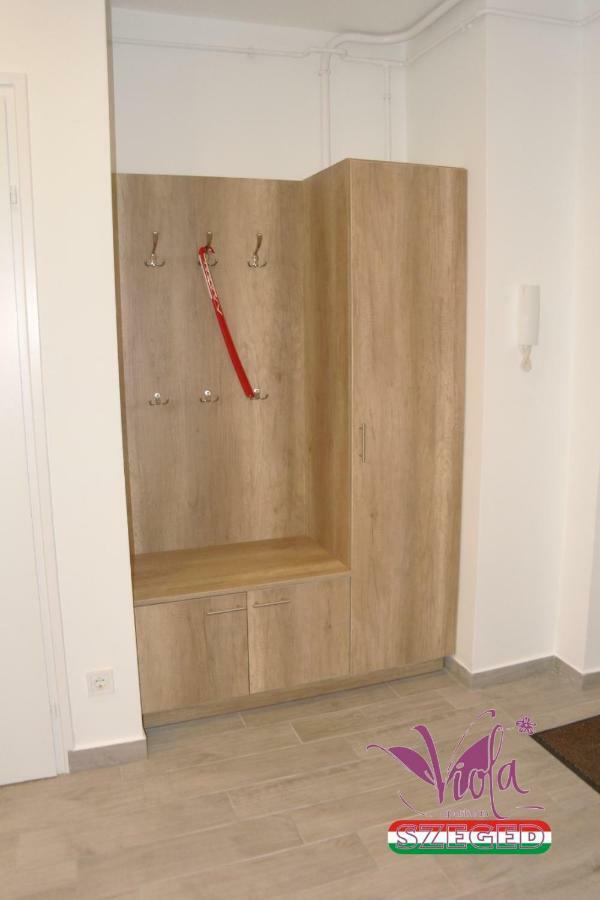 Апартаменты Viola Apartman With Infra Sauna Сегед Экстерьер фото